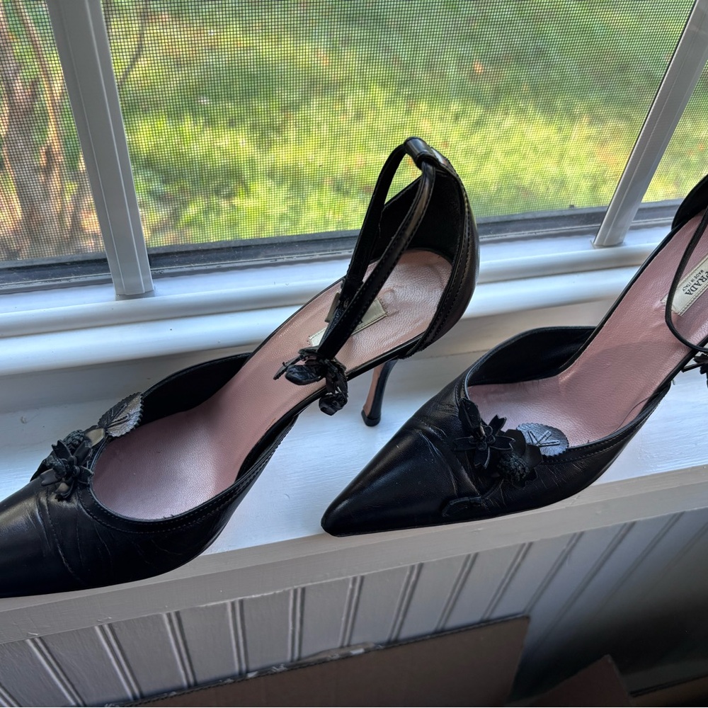 Prada Black Floral Accent Heels - Picture 8 of 8